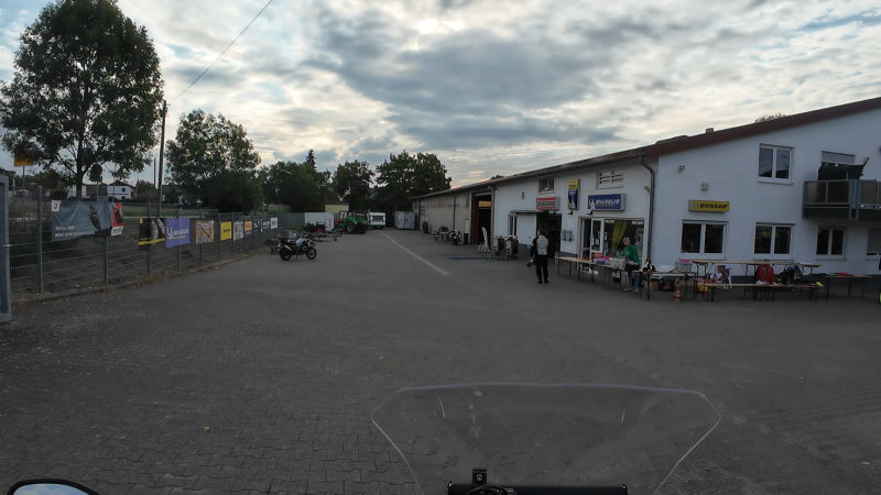 Bei Reifen-Vuidar in Biebelnheim