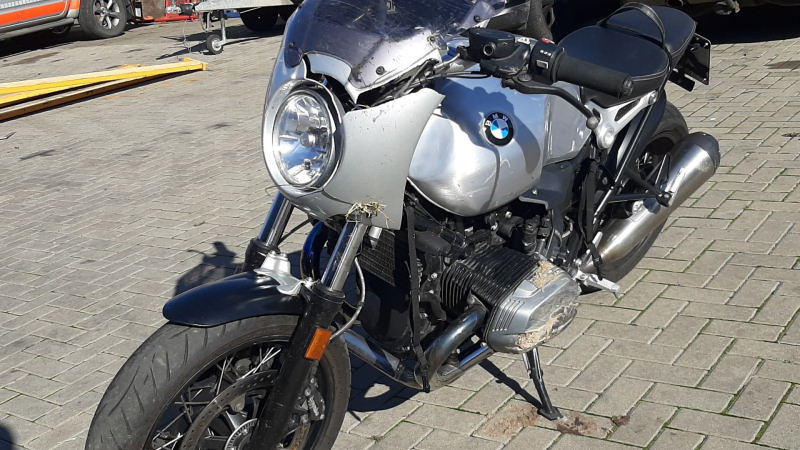 BMW rnine T nach dem Unfall