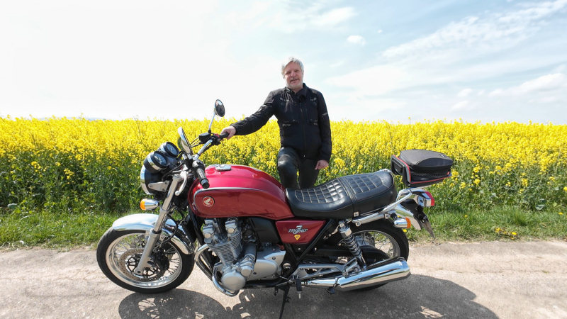 Honda CB 1100 ex vor der Fahrt