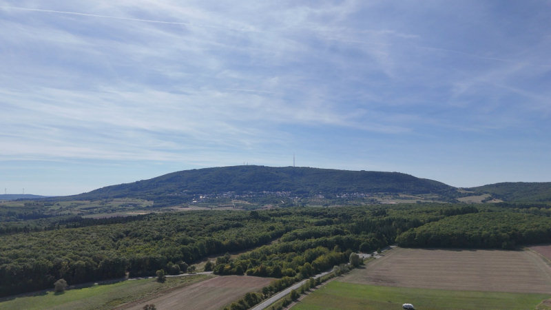Drohnenaufnahme Donnersberg aus süd-östlicher Richtung