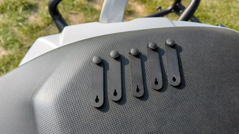 Gummi-Kabelbinder für das Motorrad