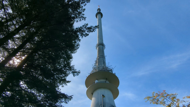 Der Sendeturm auf dem Donnersberg