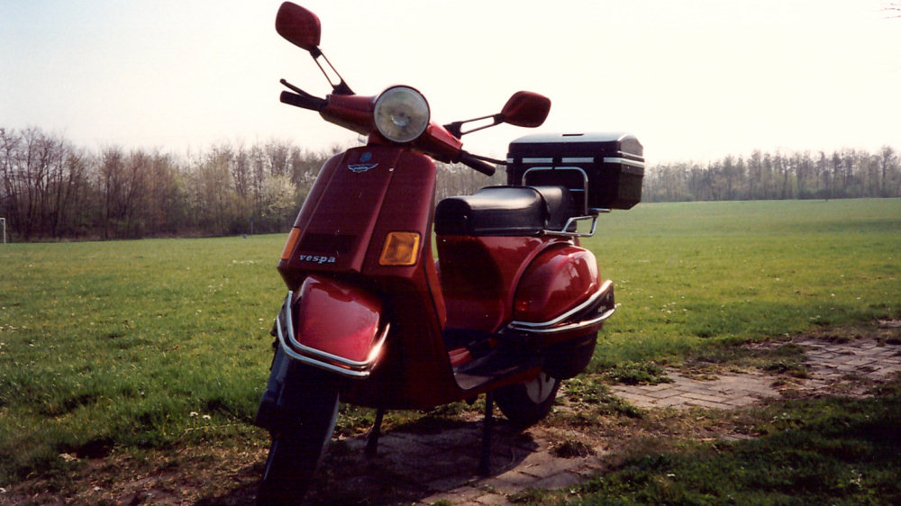 Vespa Cosa 200 Roller